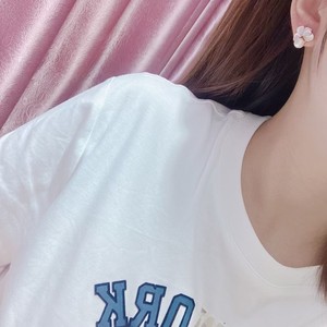 Pendientes de Perlas de Agua Dulce Naturales de 8-9 mm con Diseño Único de Flor de Cerezo Doble, Nueva Joyería de Perlas con Diseño Floral - Product Image 4