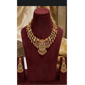 Ensemble collier et boucles d'oreilles en moissanite plaqué or de qualité supérieure, style Rajwadhi, pour mariage, fête, cadeau, tendance - Product Image 2