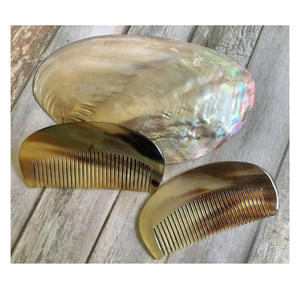 Natural Buffalo Horn Hair Comb Handmade Anti Static Detangling Comb <b>for</b> Healthy Hair Care - Product Image 4