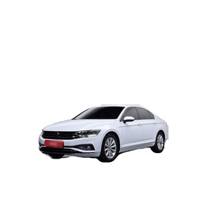 Para Volkswagen Passat 2.0 TDI Premium, abril de 2021, 76,654 km, Diésel, Asientos de Cuero, Volante a la Izquierda, Cámara Trasera - Product Image 1