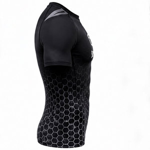 Camiseta de compresión cómoda de manga larga con tela que absorbe el sudor, que ayuda a los atletas a mantenerse concentrados y energizados. - Product Image 4