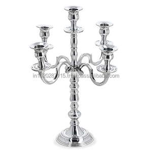 Candelabro de metal negro pulido para decoración del hogar, centro de mesa y cena romántica a la luz de las velas con un diseño clásico atractivo. - Product Image 5