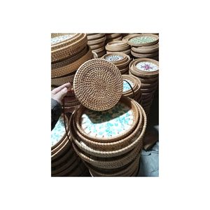 Wholesale New Fashion Vintage Rattan Woven Flower Decorated Lightweight Women's Bucket Beach Use <b>Handbags</b> - Product Image 1