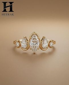 Bague de mariage vintage avec diamant taille marquise, pierres latérales en forme de poire, design unique multi-pierres - Product Image 3