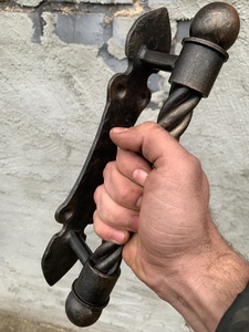 Poignée de portail traditionnelle en fer forgé résistant à la rouille, design corde torsadée, finition peinte, installation facile - Product Image 6