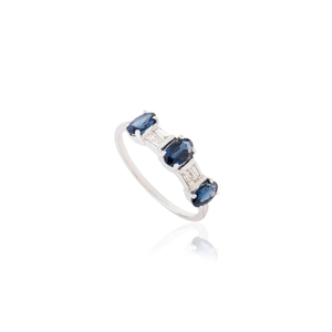 Bague trois pierres en or blanc pur 14 carats, saphir bleu et diamant, design exclusif, dernière collection, vente en gros, cadeau pour femme - Product Image 3