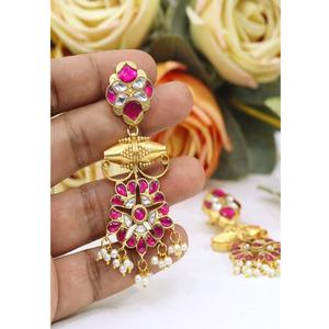 Atractivos Pendientes de Diseño Moderno con Baño de Oro y Moissanita de Alta Calidad para Mujer, Ideales para Bodas, Fiestas y Eventos - Product Image 1