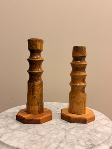 Ensemble de porte-bougies en bois vintage, style rustique du milieu du siècle, supports décoratifs pour bougies coniques - Product Image 4