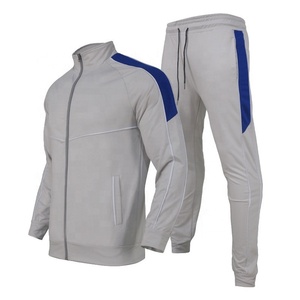 Survêtement de football 2 pièces personnalisé pour hommes grande taille Survêtements vierges respirants et écologiques avec logo de marque privée - Product Image 2
