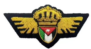 Écussons et insignes héraldiques en fil d'or de qualité supérieure - Emblèmes métalliques brodés à la main pour blazers - Product Image 5