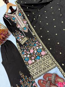 Costume de soirée pour femme en soie chinon lourde, infroissable et extensible, avec broderie de sequins de 5 mm, style ethnique et design de créateur - Product Image 4