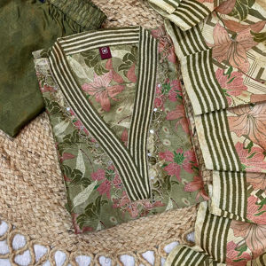 Conjunto de Kurta de Seda Zarna Cosido a Mano para Fiestas con Forro de Algodón - Product Image 1