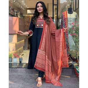 DESIGNER MOUSSELINE MIROIR TRAVAIL HAUT BAS AVEC DUPATTA NOIR - Product Image 1