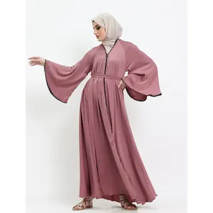 Abaya de sport modeste en perles Makeba rose, de qualité supérieure - Product Image 2