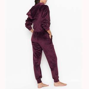 Conjunto de Sudadera y Pantalones de Terciopelo Personalizados al por Mayor para Mujer, Sudadera con Capucha y Cremallera, Chándal de Terciopelo para Mujer - Product Image 5