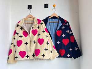 Chaqueta Suzani para mujer súper cómoda y agradablemente cálida con bordado de corazón y cruz, estilo bohemio, abrigo de invierno para damas. - Product Image 6