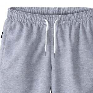 กางเกงขาสั้นเบอร์มิวด้าสีพื้นสำหรับผู้ชาย ยี่ห้อ GYM Active ผลิตจากโพลีเอสเตอร์ แห้งเร็ว ระบายอากาศได้ดี เหมาะสำหรับวิ่ง ออกกำลังกาย เล่นกีฬา ใส่ได้ในช่วงฤดูร้อน เนื้อผ้าบางเบา - Product Image 6