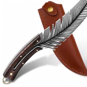 Cuchillo de Cocina Artesanal con Diseño de Plumas y Mango de Madera Dura - Product Image 4