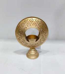 Porte-bougie en métal artistique fait main, écologique, décoration d'intérieur pour Noël, spectaculaire en éclairage tamisé par Kraft World - Product Image 3