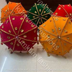 Nouvel Arrivage Parapluie Décoratif à Ouverture Manuelle en Tissu Velours Lisse avec Broderie Gota pour Décoration de Mariage - Product Image 3