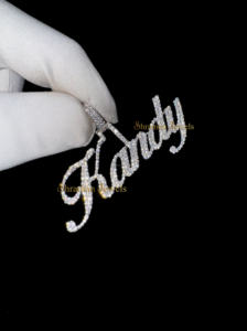 925ฮิปฮอปเป็นประกายสีเงินแท้ที่กำหนดเองจี้ชื่อเริ่มต้นแบบโค้งที่กำหนดเองเครื่องประดับเพชรเพชรโมอิสเย็นส่วนบุคคลที่มีสเน่ห์ - Product Image 2