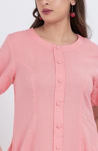 เดรสผ้าฝ้ายทอทรงเอไลน์สีชมพูสำหรับผู้หญิง คุณภาพส่งออก ติดกระดุม ชายกระโปรงตรง ระบายอากาศได้ดี เป็นมิตรกับสิ่งแวดล้อม ดีไซน์เก๋ไก๋สำหรับฤดูร้อน - Product Image 5