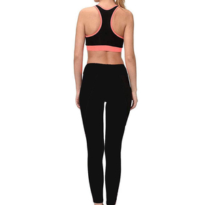Nouvel ensemble de yoga réversible pour femmes, grande taille, séchage rapide, deux pièces, couleur unie, haute qualité, personnalisable, vêtements de fitness fabriqués au Pakistan - Product Image 2