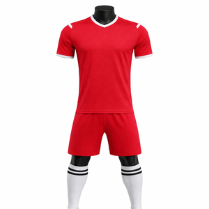 Ensemble d'uniformes de football personnalisés, maillot et short, kit d'équipe de football de qualité supérieure, vêtements d'équipe à séchage rapide, fabricant d'uniformes de football, service OEM - Product Image 1