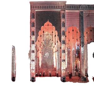 กรอบกระจกไม้สำหรับงานแต่งงานสุดหรู พร้อมของตกแต่งขนาดใหญ่ - Product Image 1