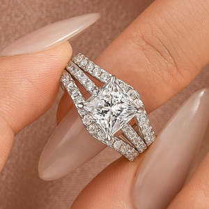 Ensemble de mariage en or blanc 10 carats avec diamant de laboratoire certifié IGI, taille princesse, 2,00 carats, clarté VS1, couleur F, diamant CVD - Product Image 3