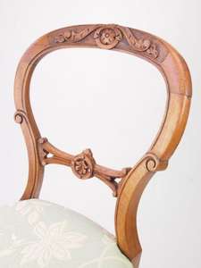 Chaise de salle à manger victorienne en bois sculpté avec dossier en forme de ballon - Product Image 2