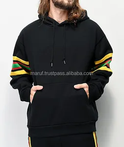 Hoodie Hitam MSWMH90 dengan Garis Cetak Sutra Merah Hijau Kuning Pada Lengan