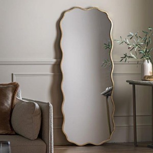 Miroir sur pied décoratif moderne à bords incurvés, idéal pour la maison, le salon et l'aménagement intérieur, provenant d'Inde - Product Image 1