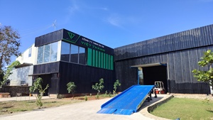 Rampa de muelle de bomba hidráulica eléctrica para suelo de malla antideslizante, capacidad de 10 toneladas para carretilla elevadora, 1,5 años de garantía, Motor de 220V - Product Image 4