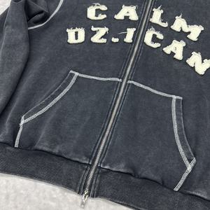 Conjunto de Sudadera con Capucha y Pantalones Deportivos con Bordado Personalizado y Parches, Estilo Urbano, Lavado Ácido, para Mujer - Product Image 3