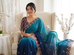Sari Tradicional Indio para Mujer, Azul, de Seda, con Bordado Floral, Largo hasta el Suelo, Corte Regular, para India - Product Image 4