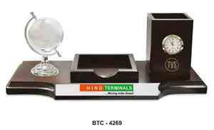 Organizador de Escritorio de Madera con Globo Terráqueo y Reloj, Accesorio Ejecutivo para Mesa de Oficina - Product Image 3