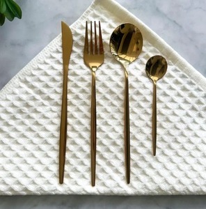 Ensemble de couverts modernes en or rose mat, compatibles lave-vaisselle, pour mariage, cuillère, fourchette, couteau, couverts en métal - Product Image 6