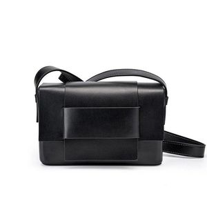 Sac fourre-tout vintage en cuir véritable pour femme avec bandoulière unique, sac à bandoulière de luxe de créateur - Product Image 1