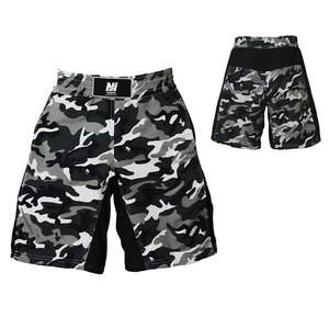 Shorts MMA fabriqués au Pakistan, prix bas, contraste de couleurs, haute qualité, confortables, pour hommes - Product Image 1