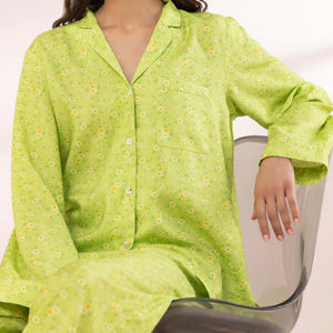 Pijamas de satén de dos piezas para mujer con logotipo personalizado, ropa de dormir de manga larga, camisón estampado con cuello vuelto. - Product Image 4