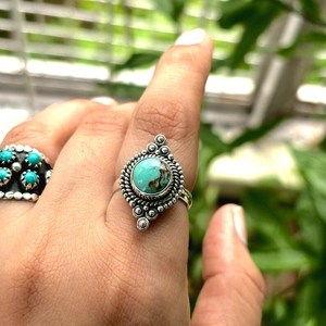 Bague ronde turquoise, bijou artisanal en argent sterling, style bohème, pierre précieuse, pour femme, cadeau - Product Image 4