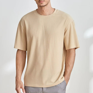 Camisetas de cuello redondo al por mayor, personalizadas, 100% algodón, camiseta con estampado gráfico, camiseta de marca con cuello redondo, camiseta de hombre de alta calidad y tendencia. - Product Image 1