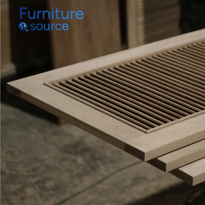 Sofá con plataforma de madera moderna, cojines de color topo, fabricante personalizado, sala de estar duradera directa de fábrica de Vietnam - Product Image 4