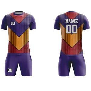 Nueva Llegada: Uniformes de Fútbol Personalizados Sublimados de Manga Corta 2026, Alta Calidad, Secado Rápido, Venta al Por Mayor, MOQ Bajo, OEM - Product Image 4