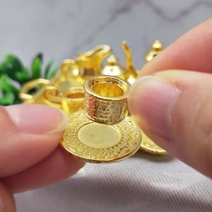 Accessoires miniatures en métal pour maison de poupée, service à thé doré (6 pièces/ensemble) pour la décoration de scènes miniatures - Mini jouet - Product Image 4
