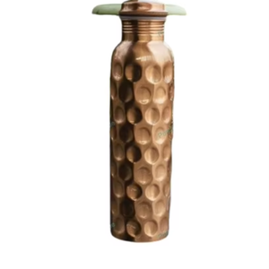 ขวดทองแดงที่ให้ความชุ่มชื้นอย่างนุ่มนวล พร้อมพื้นผิวโลหะอ่อนโยนเพื่อประสบการณ์การดื่มที่ผ่อนคลายทุกวัน - Product Image 1