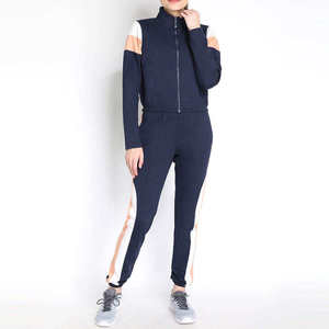 Survêtement d'hiver personnalisé pour femme 2026, ensemble de jogging anti-bactérien respirant en polyester/coton avec broderie effet vieilli - Product Image 2