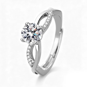 Bague de fiançailles en moissanite diamantée la plus vendue, en argent sterling 925, bague de promesse de mariage pour femme, cadeau disponible à la vente - Product Image 5