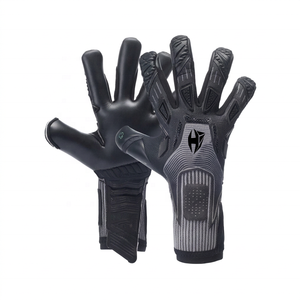 Guantes de portero de fútbol de punto negro de diseño personalizado con látex alemán en relieve, correa elástica alemana de 4 mm, corte híbrido - Product Image 1